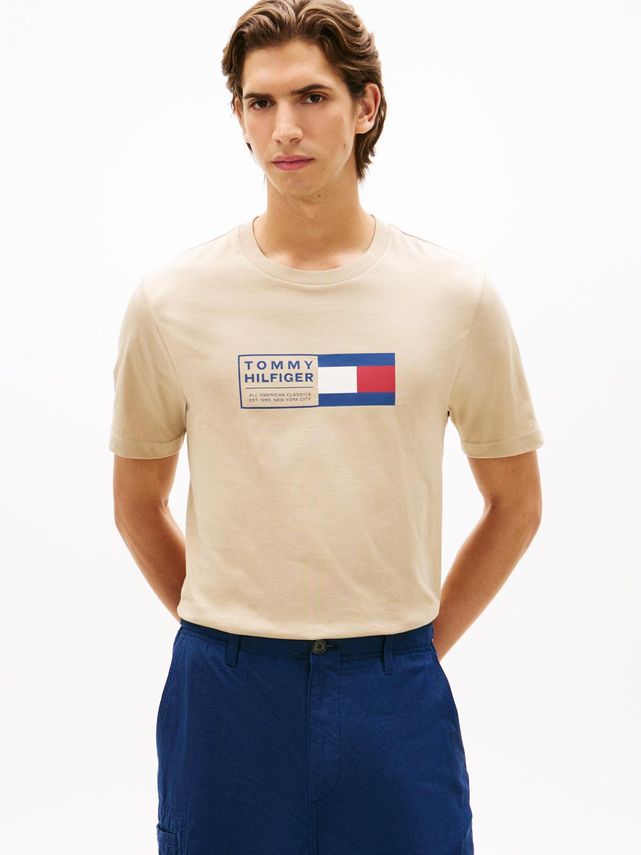 Brand Love Text Box Tee Sandwood