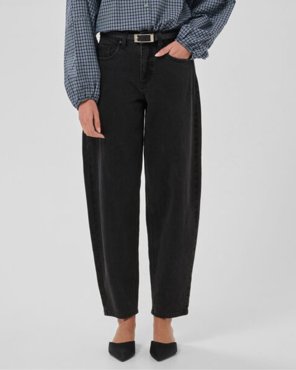 My Essential Wardrobe Baloo Jeans Barrel 144 Black