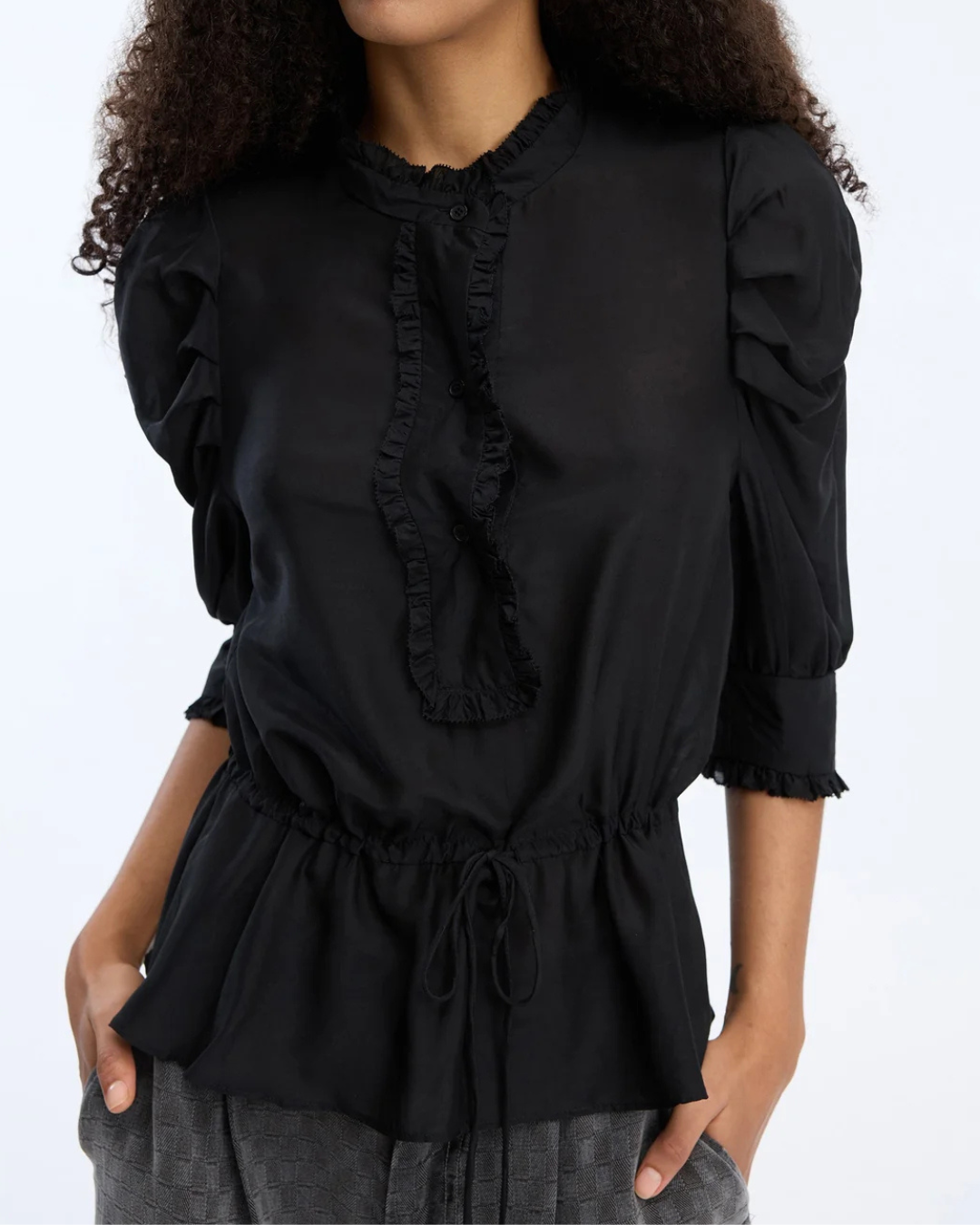 Munthe Vastu Shirt Black