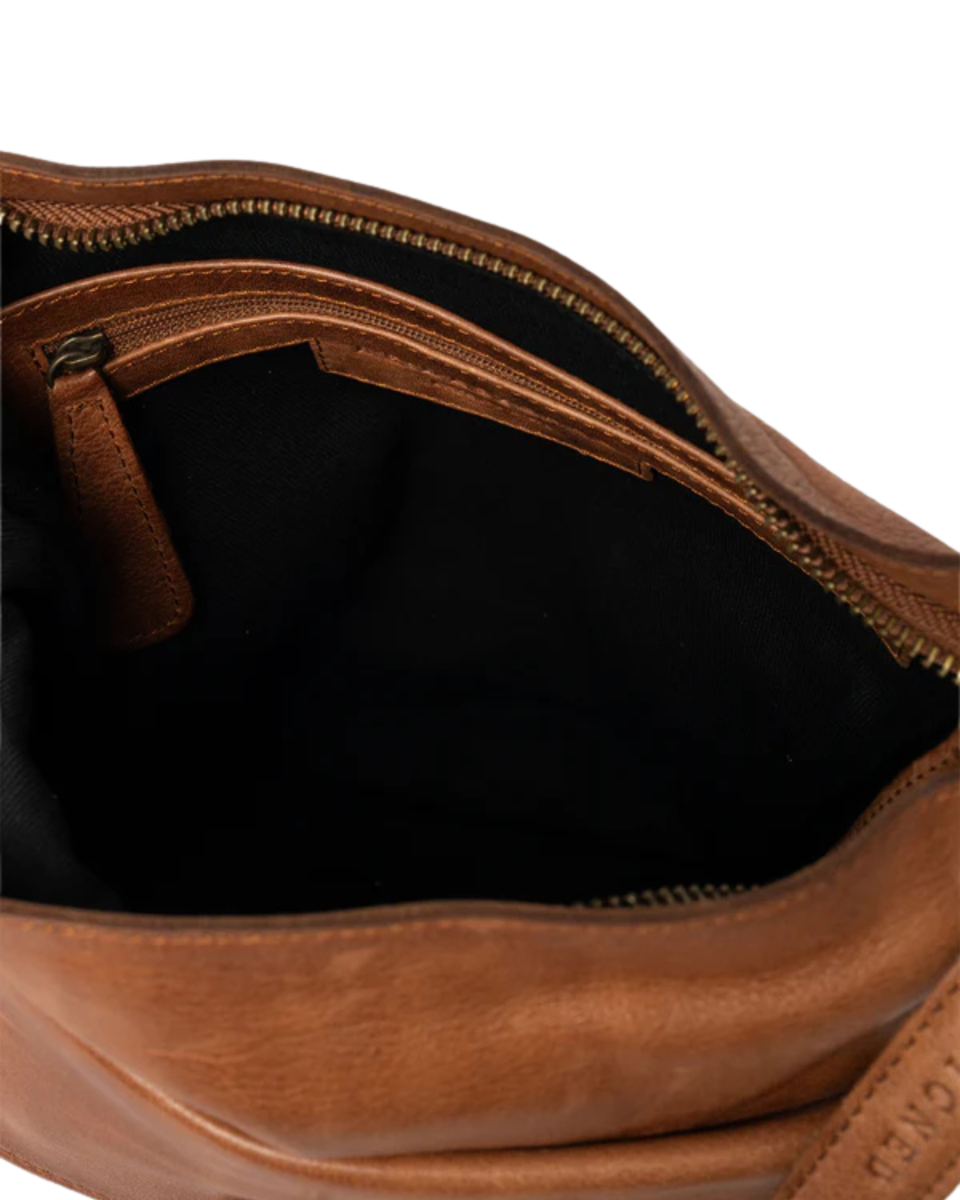 Kay Urban Walnut