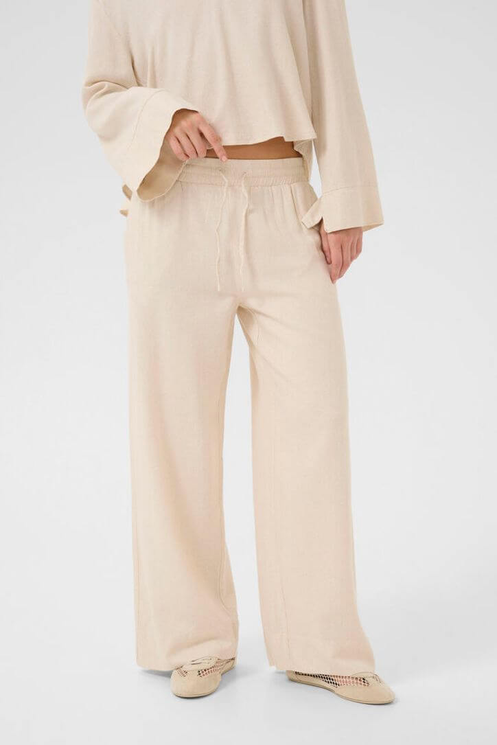 Dias Pant Almond