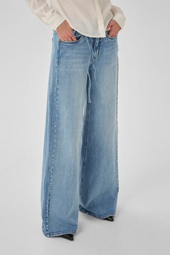 Karo 144 Mid X-Wide Jeans Light Blue