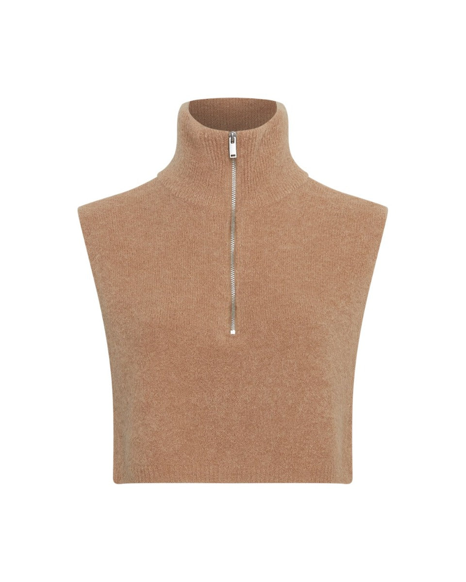 Milania Hope Bib Neck Cartouche