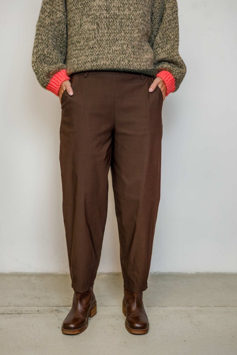 Beverly Barrel Pant Coffee